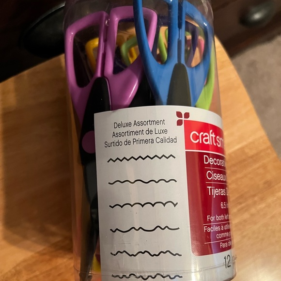 Scalloped Scissors - Picture 3 of 3